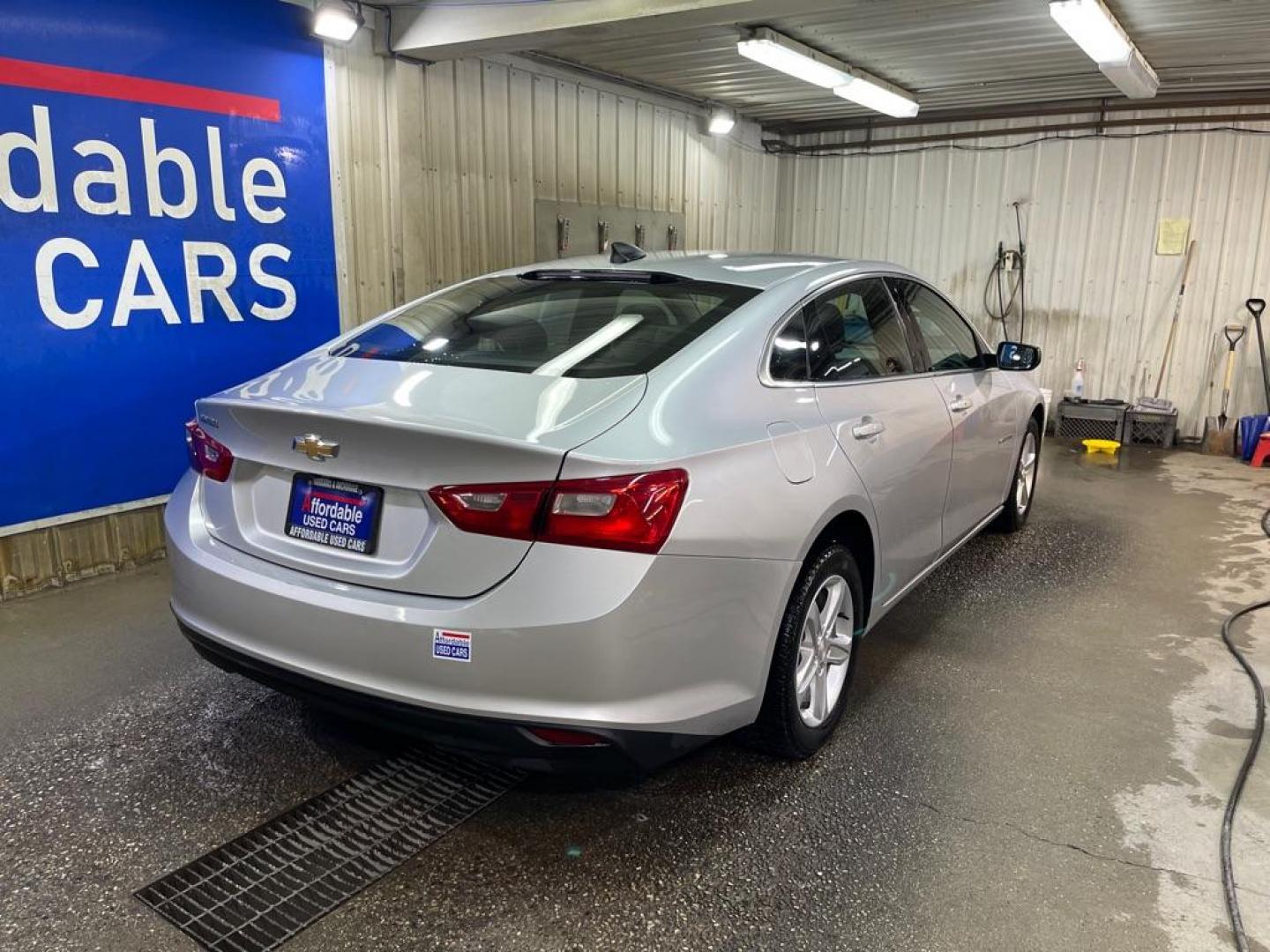 2022 SILVER CHEVROLET MALIBU LS (1G1ZB5ST9NF) with an 1.5L engine, Continuously Variable transmission, located at 2525 S. Cushman, Fairbanks, AK, 99701, (907) 452-5707, 64.824036, -147.712311 - Photo#2