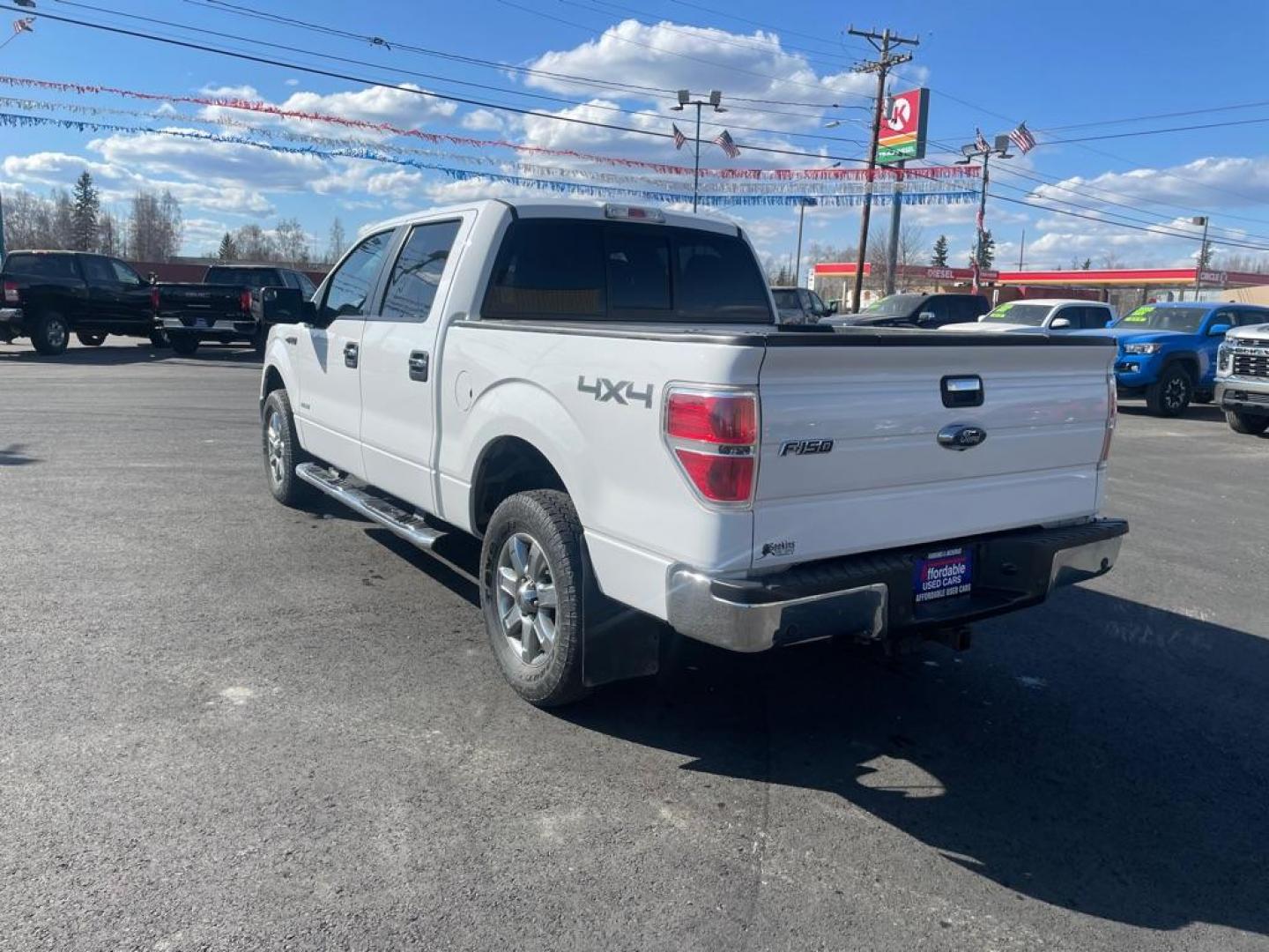 2014 WHITE FORD F150 SUPERCREW (1FTFW1ET2EF) with an 3.5L engine, Automatic transmission, located at 2525 S. Cushman, Fairbanks, AK, 99701, (907) 452-5707, 64.824036, -147.712311 - Photo#2