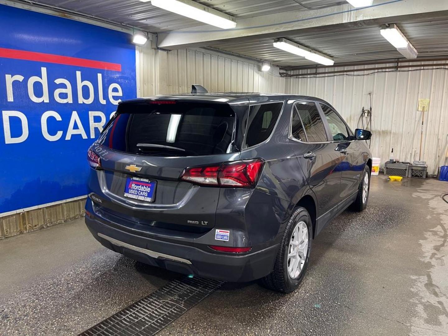 2022 BLACK CHEVROLET EQUINOX LT (2GNAXUEV8N6) with an 1.5L engine, Automatic transmission, located at 2525 S. Cushman, Fairbanks, AK, 99701, (907) 452-5707, 64.824036, -147.712311 - Photo#2