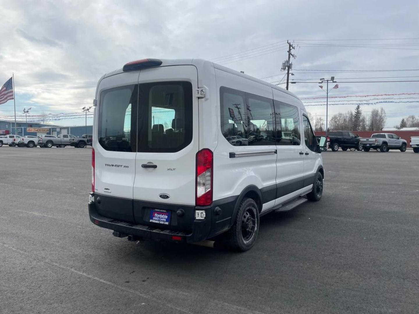 2022 WHITE FORD TRANSIT/12 PASS T-350 (1FDAX9CG6NK) with an 3.5L engine, Automatic transmission, located at 2525 S. Cushman, Fairbanks, AK, 99701, (907) 452-5707, 64.824036, -147.712311 - Photo#3