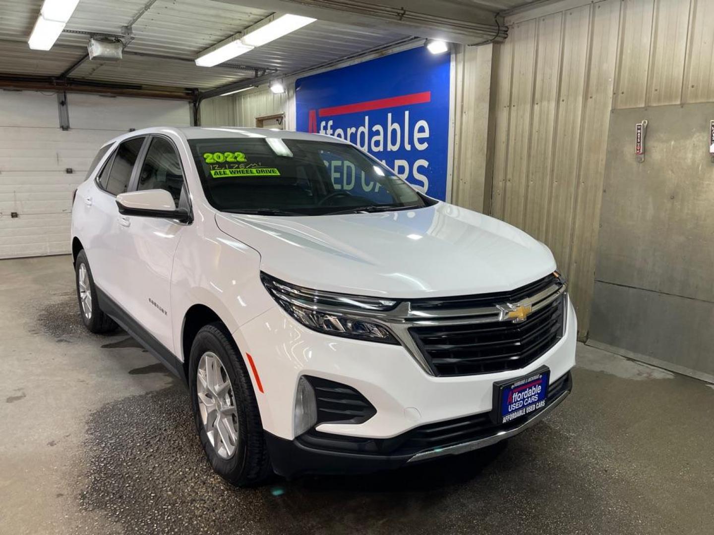 2022 WHITE CHEVROLET EQUINOX LT (3GNAXUEV3NL) with an 1.5L engine, Automatic transmission, located at 2525 S. Cushman, Fairbanks, AK, 99701, (907) 452-5707, 64.824036, -147.712311 - Photo#0