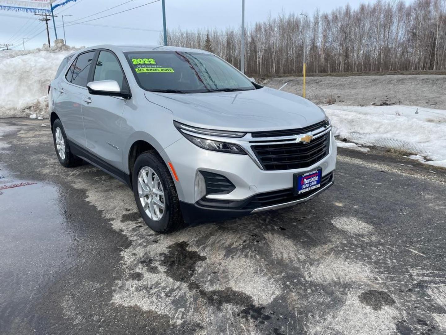 2022 SILVER CHEVROLET EQUINOX LT (3GNAXUEV0NL) with an 1.5L engine, Automatic transmission, located at 2525 S. Cushman, Fairbanks, AK, 99701, (907) 452-5707, 64.824036, -147.712311 - Photo#0