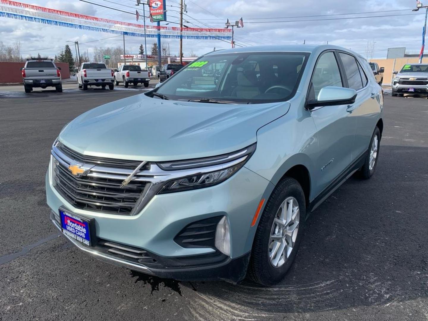 2022 BLUE CHEVROLET EQUINOX LT (2GNAXUEV4N6) with an 1.5L engine, Automatic transmission, located at 2525 S. Cushman, Fairbanks, AK, 99701, (907) 452-5707, 64.824036, -147.712311 - Photo#1