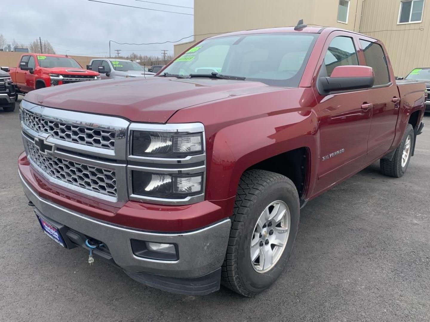 2015 MAROON CHEVROLET SILVERADO 1500 LT (3GCUKREC0FG) with an 5.3L engine, Automatic transmission, located at 2525 S. Cushman, Fairbanks, AK, 99701, (907) 452-5707, 64.824036, -147.712311 - Photo#1