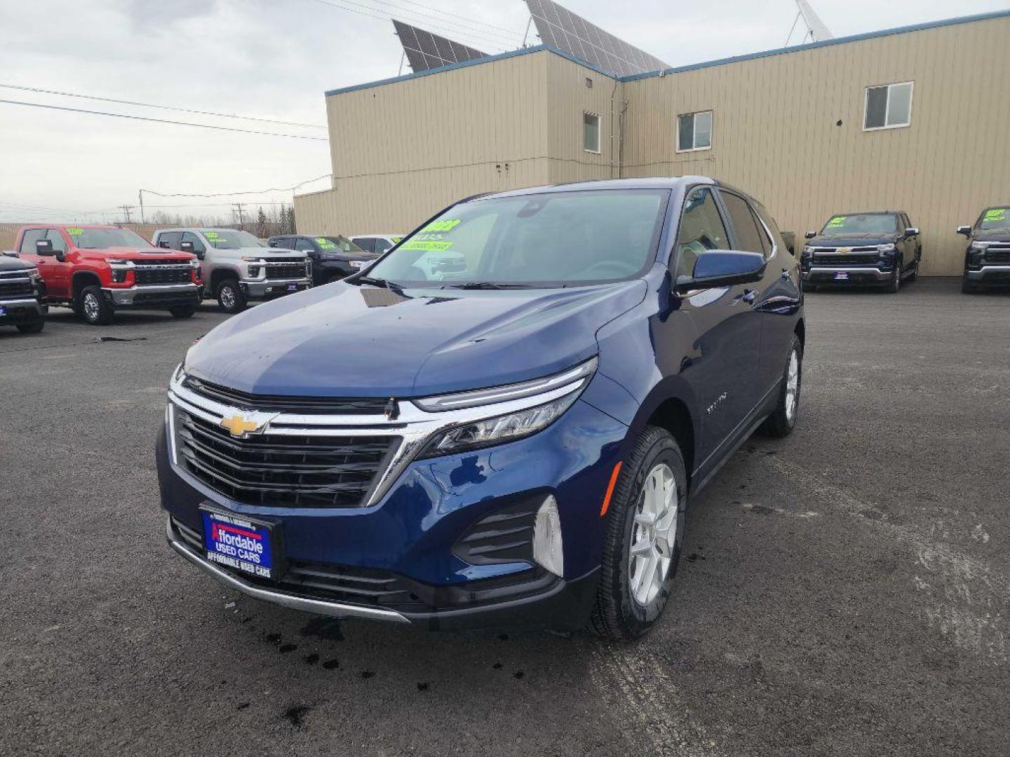 2022 BLUE CHEVROLET EQUINOX LT (3GNAXUEV4NL) with an 1.5L engine, Automatic transmission, located at 2525 S. Cushman, Fairbanks, AK, 99701, (907) 452-5707, 64.824036, -147.712311 - Photo#5