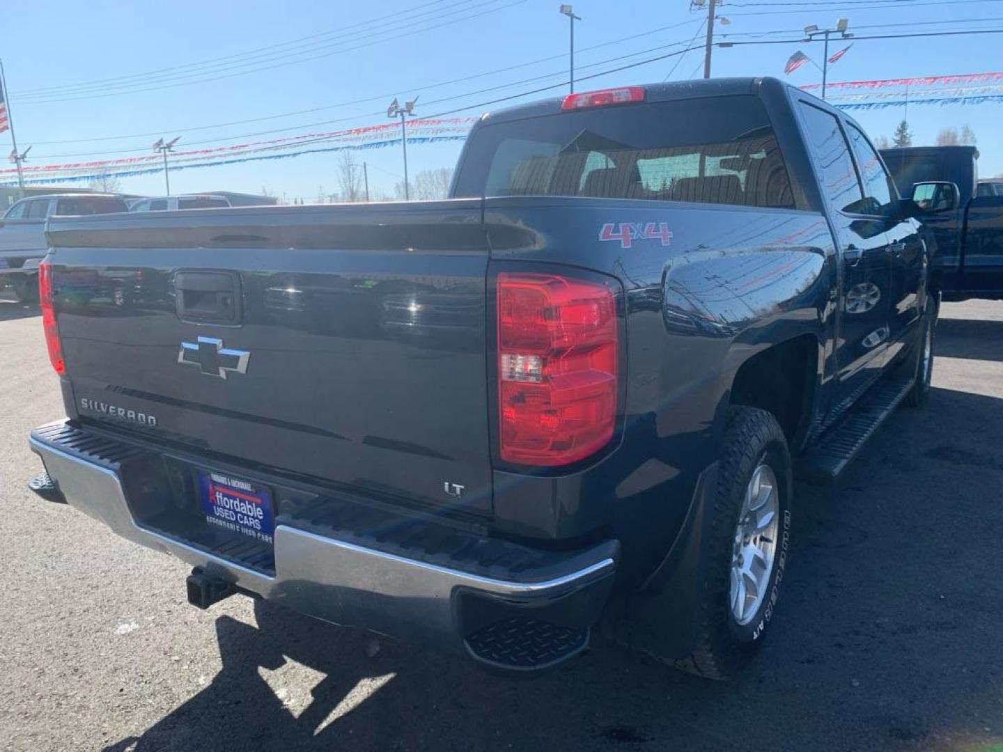 2017 GRAY CHEVROLET SILVERADO 1500 LT (3GCUKREC9HG) with an 5.3L engine, Automatic transmission, located at 2525 S. Cushman, Fairbanks, AK, 99701, (907) 452-5707, 64.824036, -147.712311 - Photo#3