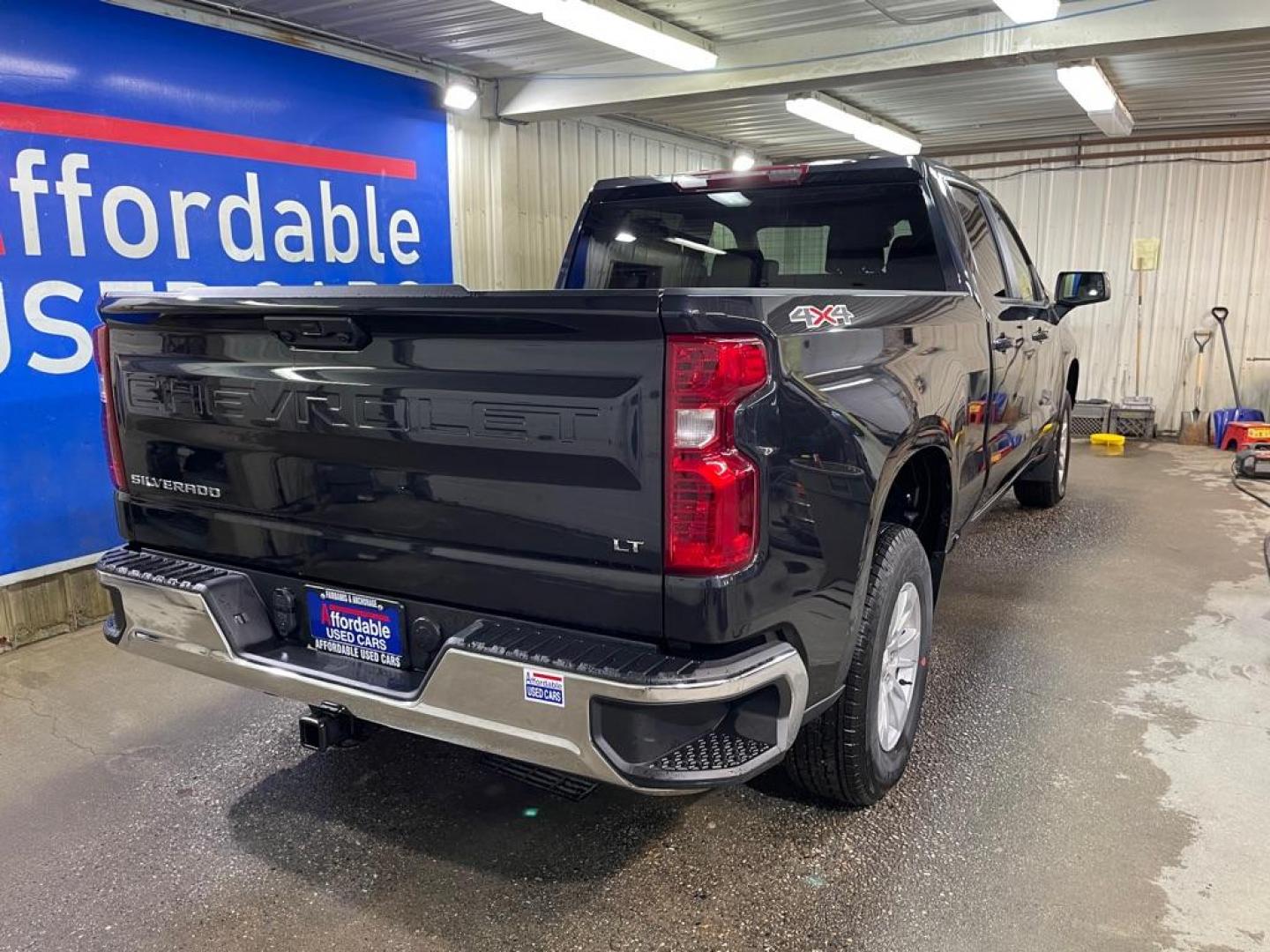 2023 GRAY CHEVROLET SILVERADO 1500 LT (1GCUDDED0PZ) with an 5.3L engine, Automatic transmission, located at 2525 S. Cushman, Fairbanks, AK, 99701, (907) 452-5707, 64.824036, -147.712311 - Photo#2