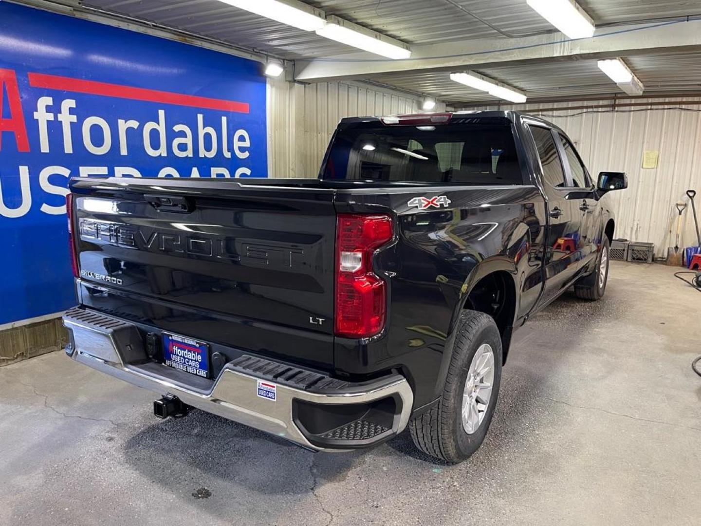 2023 BLACK CHEVROLET SILVERADO 1500 LT (1GCUDDED9PZ) with an 5.3L engine, Automatic transmission, located at 2525 S. Cushman, Fairbanks, AK, 99701, (907) 452-5707, 64.824036, -147.712311 - Photo#2