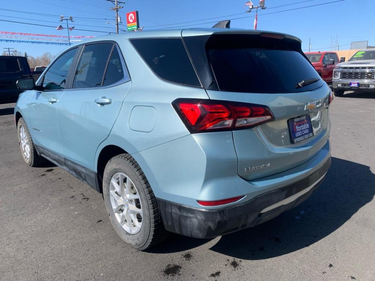 2022 BLUE CHEVROLET EQUINOX LT (2GNAXUEV9N6) with an 1.5L engine, Automatic transmission, located at 2525 S. Cushman, Fairbanks, AK, 99701, (907) 452-5707, 64.824036, -147.712311 - Photo#2