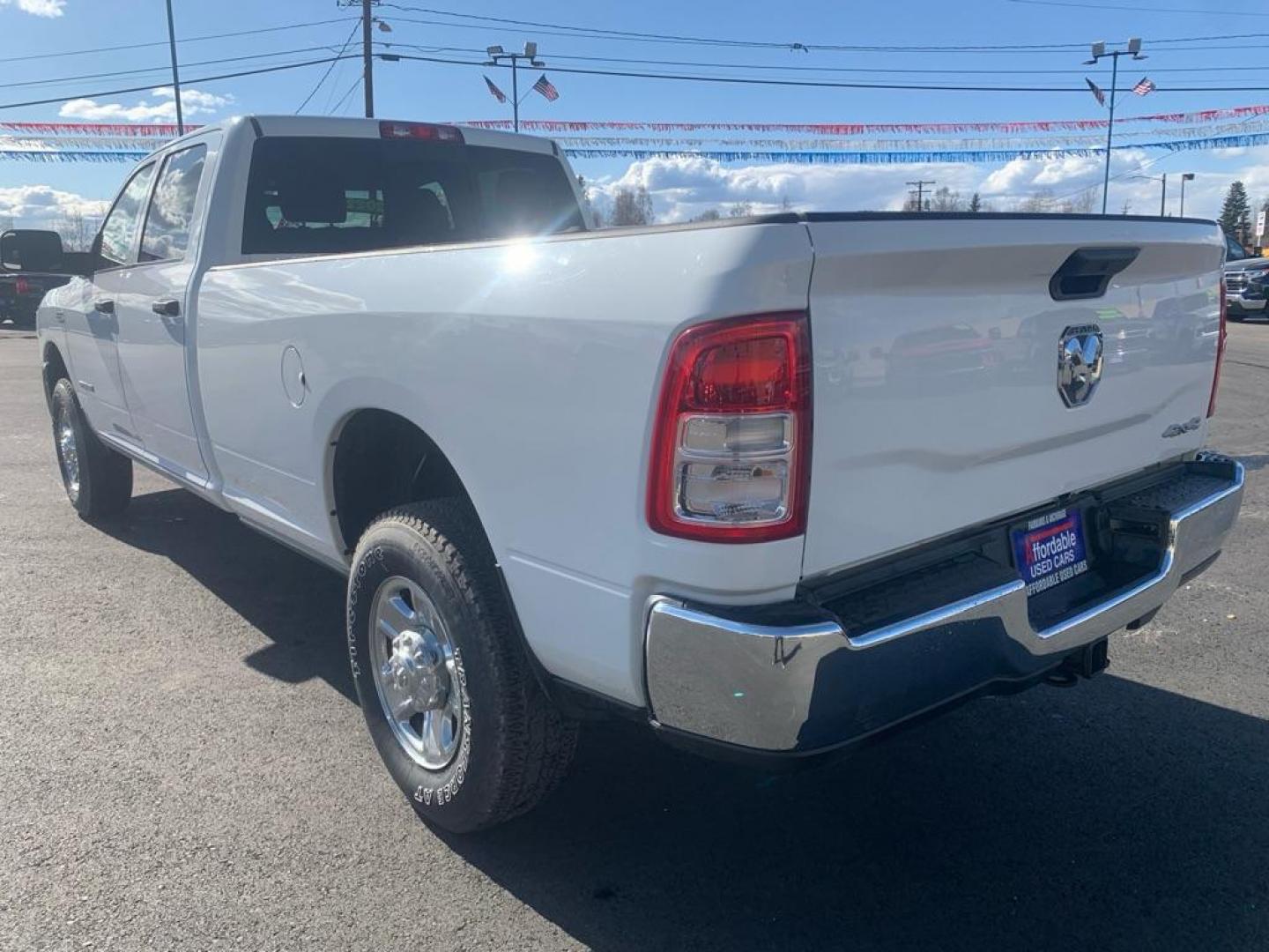 2022 WHITE RAM 3500 TRADESMAN (3C63R3GJXNG) with an 6.4L engine, Automatic transmission, located at 2525 S. Cushman, Fairbanks, AK, 99701, (907) 452-5707, 64.824036, -147.712311 - Photo#2