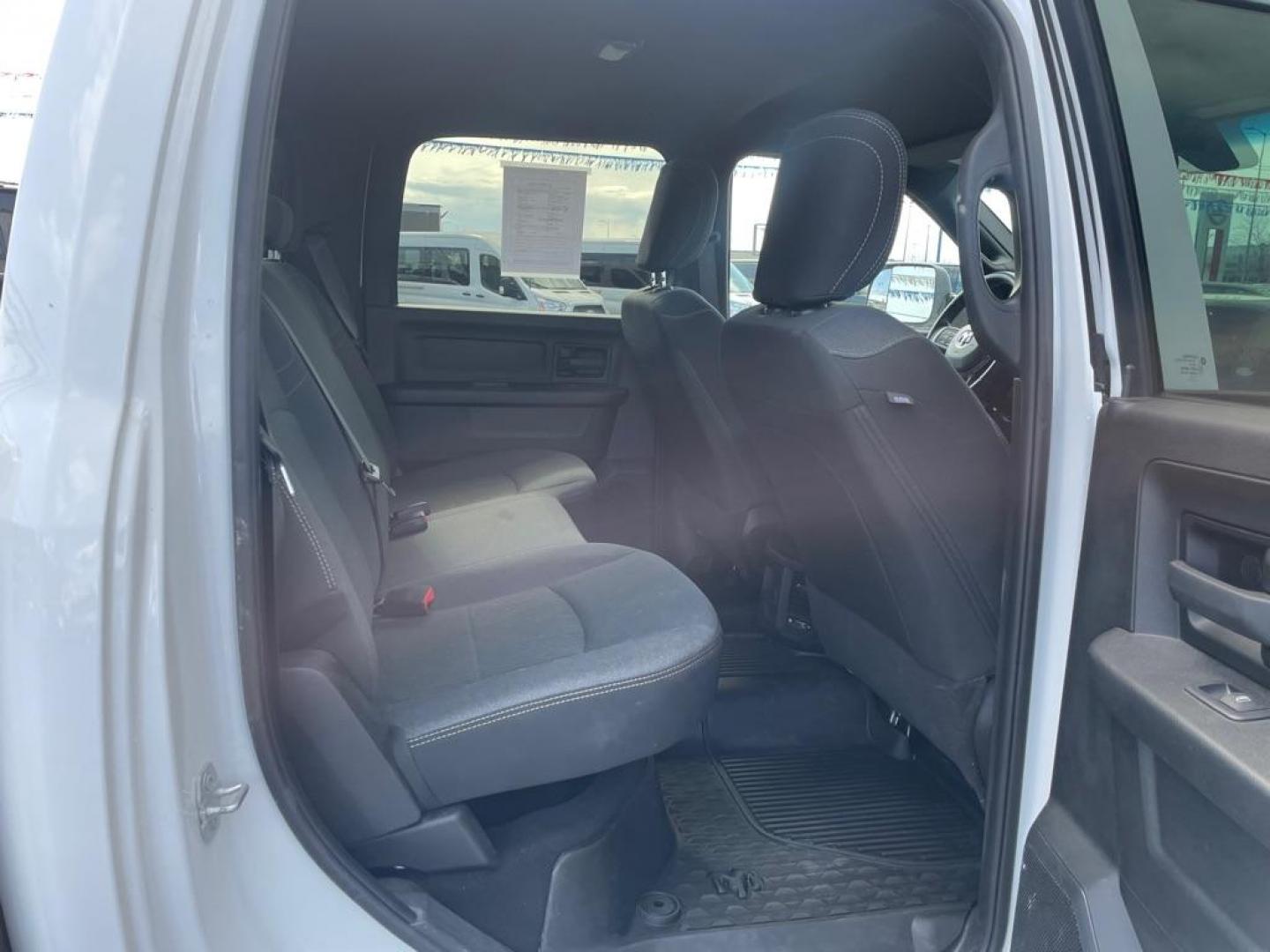 2021 WHITE RAM 2500 TRADESMAN (3C6UR5HJXMG) with an 6.4L engine, Automatic transmission, located at 2525 S. Cushman, Fairbanks, AK, 99701, (907) 452-5707, 64.824036, -147.712311 - Photo#4