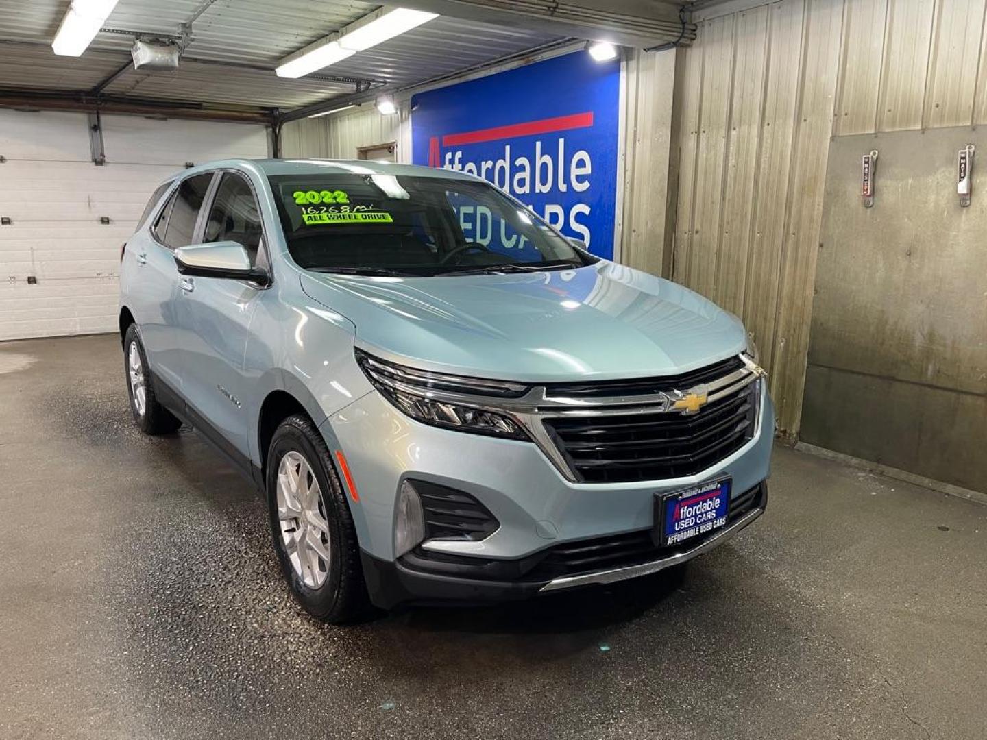 2022 BLUE CHEVROLET EQUINOX LT (2GNAXUEV6N6) with an 1.5L engine, Automatic transmission, located at 2525 S. Cushman, Fairbanks, AK, 99701, (907) 452-5707, 64.824036, -147.712311 - Photo#0