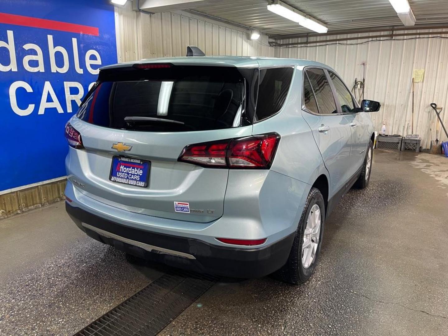 2022 BLUE CHEVROLET EQUINOX LT (2GNAXUEV6N6) with an 1.5L engine, Automatic transmission, located at 2525 S. Cushman, Fairbanks, AK, 99701, (907) 452-5707, 64.824036, -147.712311 - Photo#2