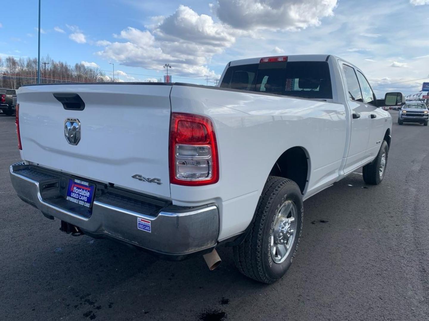 2021 WHITE RAM 2500 TRADESMAN (3C6UR5HJ9MG) with an 6.4L engine, Automatic transmission, located at 2525 S. Cushman, Fairbanks, AK, 99701, (907) 452-5707, 64.824036, -147.712311 - Photo#3