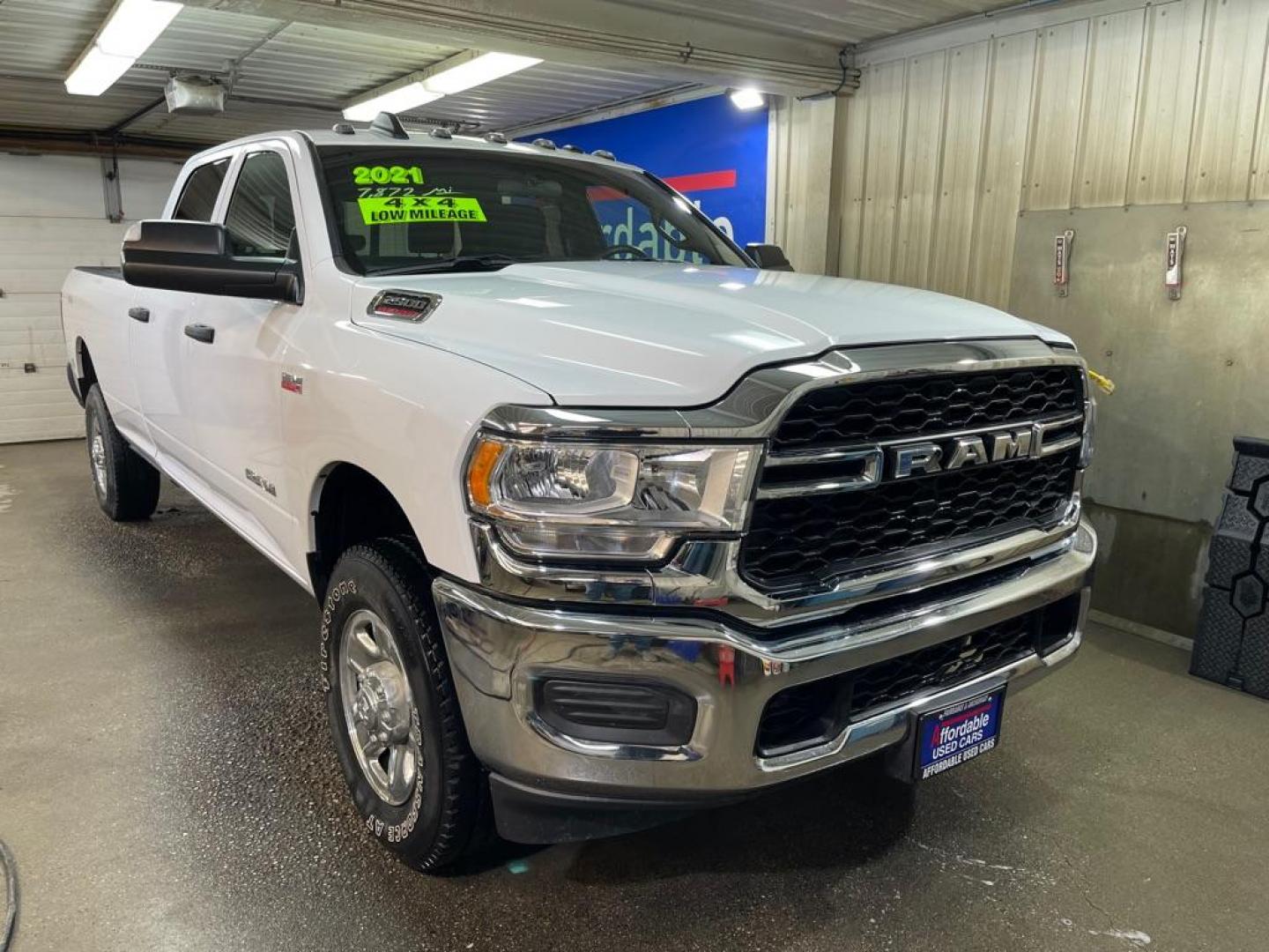 2021 WHITE RAM 2500 TRADESMAN (3C6UR5HJ1MG) with an 6.4L engine, Automatic transmission, located at 2525 S. Cushman, Fairbanks, AK, 99701, (907) 452-5707, 64.824036, -147.712311 - Photo#0