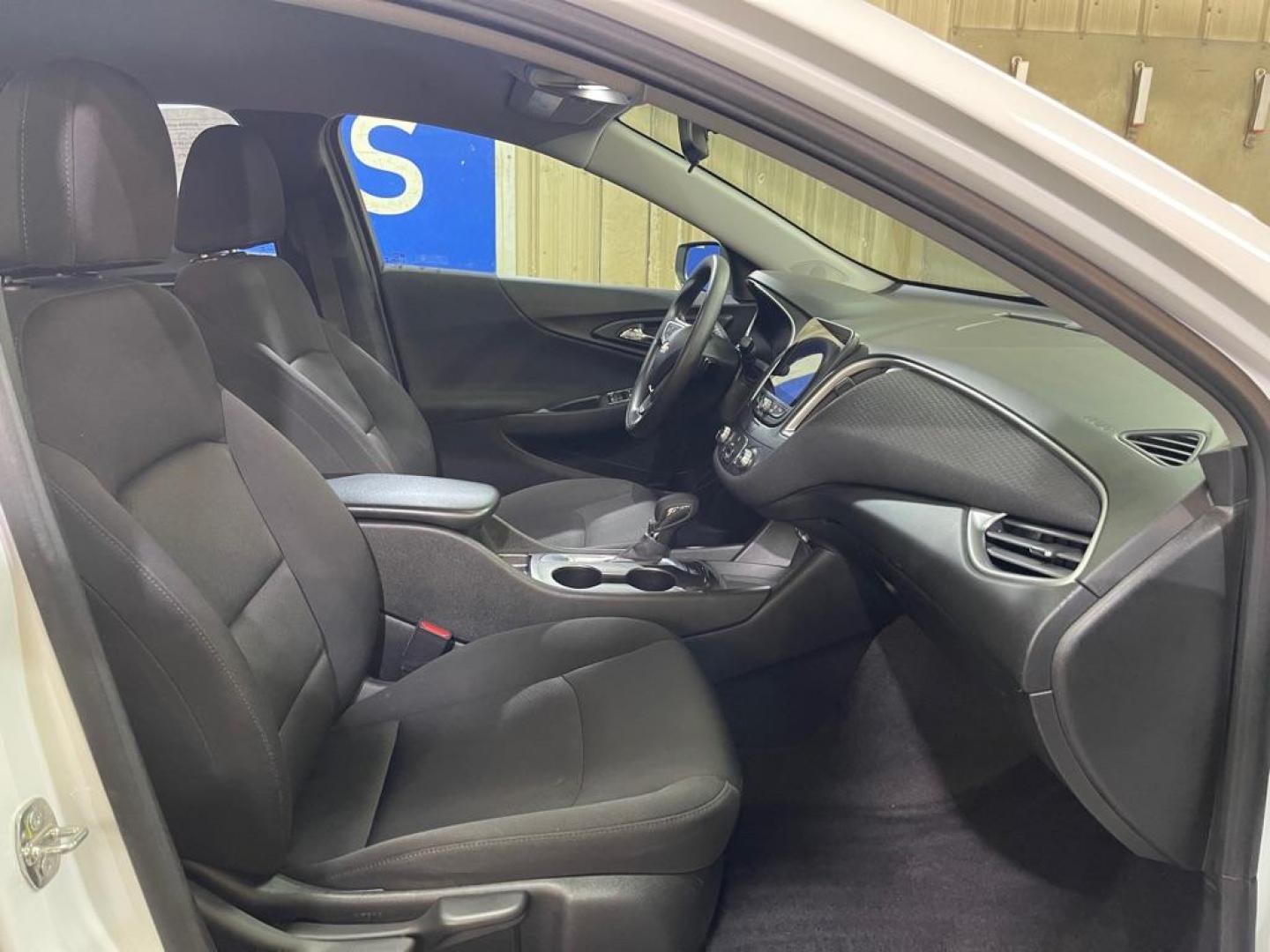 2022 WHITE CHEVROLET MALIBU LS (1G1ZB5ST1NF) with an 1.5L engine, Continuously Variable transmission, located at 2525 S. Cushman, Fairbanks, AK, 99701, (907) 452-5707, 64.824036, -147.712311 - Photo#3