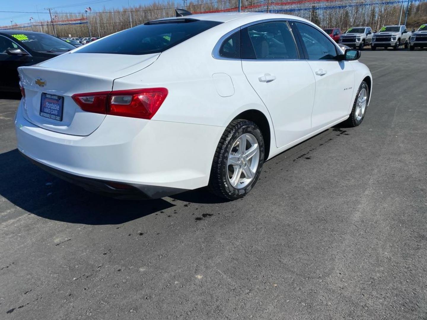 2022 WHITE CHEVROLET MALIBU LS (1G1ZB5ST1NF) with an 1.5L engine, Continuously Variable transmission, located at 2525 S. Cushman, Fairbanks, AK, 99701, (907) 452-5707, 64.824036, -147.712311 - Photo#2