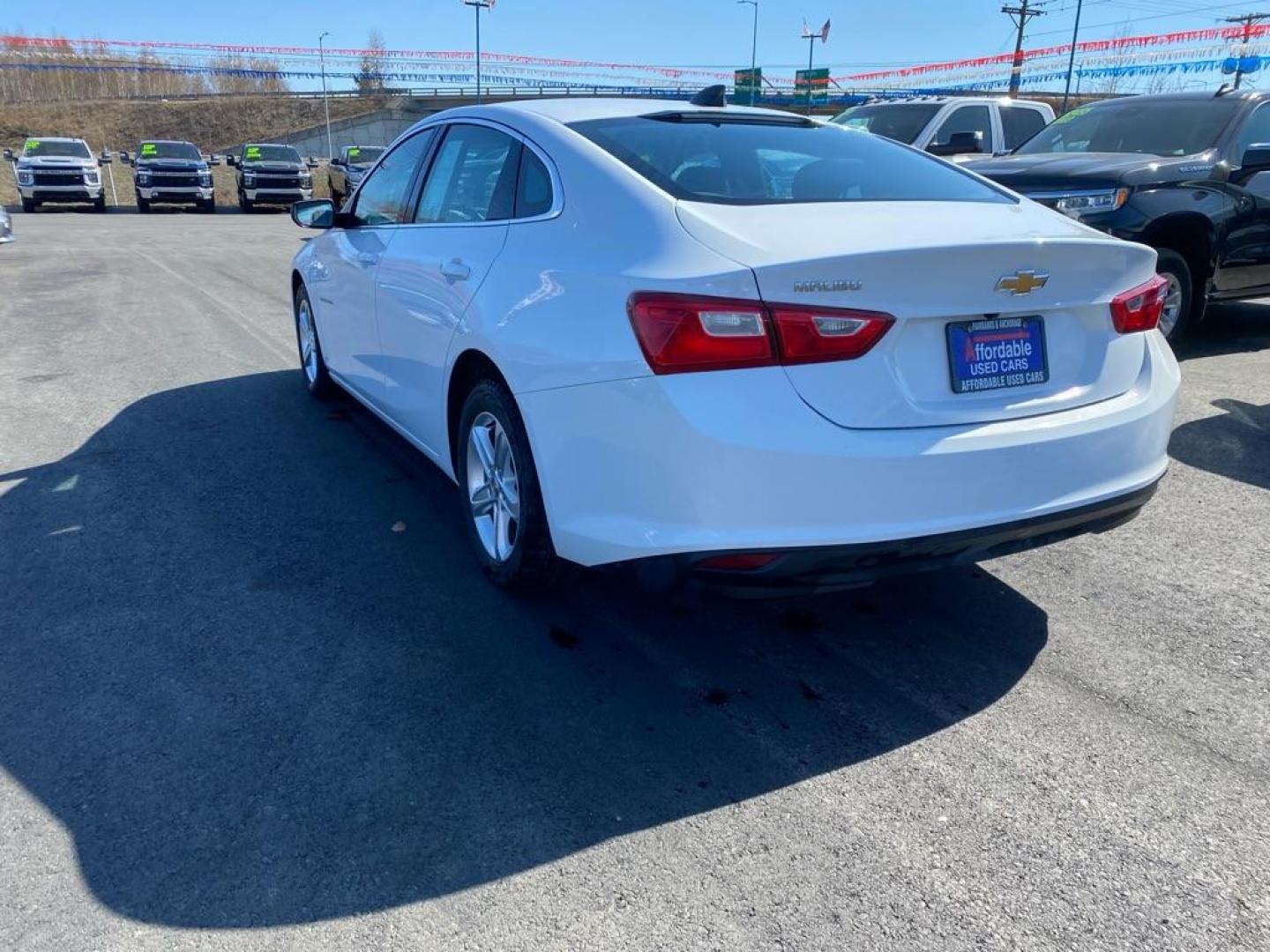 2022 WHITE CHEVROLET MALIBU LS (1G1ZB5ST1NF) with an 1.5L engine, Continuously Variable transmission, located at 2525 S. Cushman, Fairbanks, AK, 99701, (907) 452-5707, 64.824036, -147.712311 - Photo#3