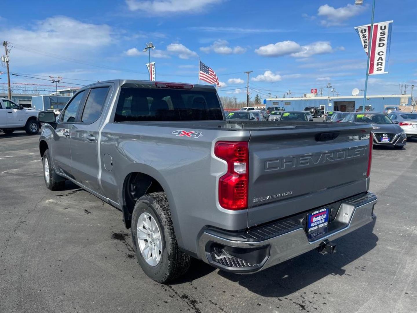 2023 GRAY CHEVROLET SILVERADO 1500 LT (3GCUDDED6PG) with an 5.3L engine, Automatic transmission, located at 2525 S. Cushman, Fairbanks, AK, 99701, (907) 452-5707, 64.824036, -147.712311 - Photo#2