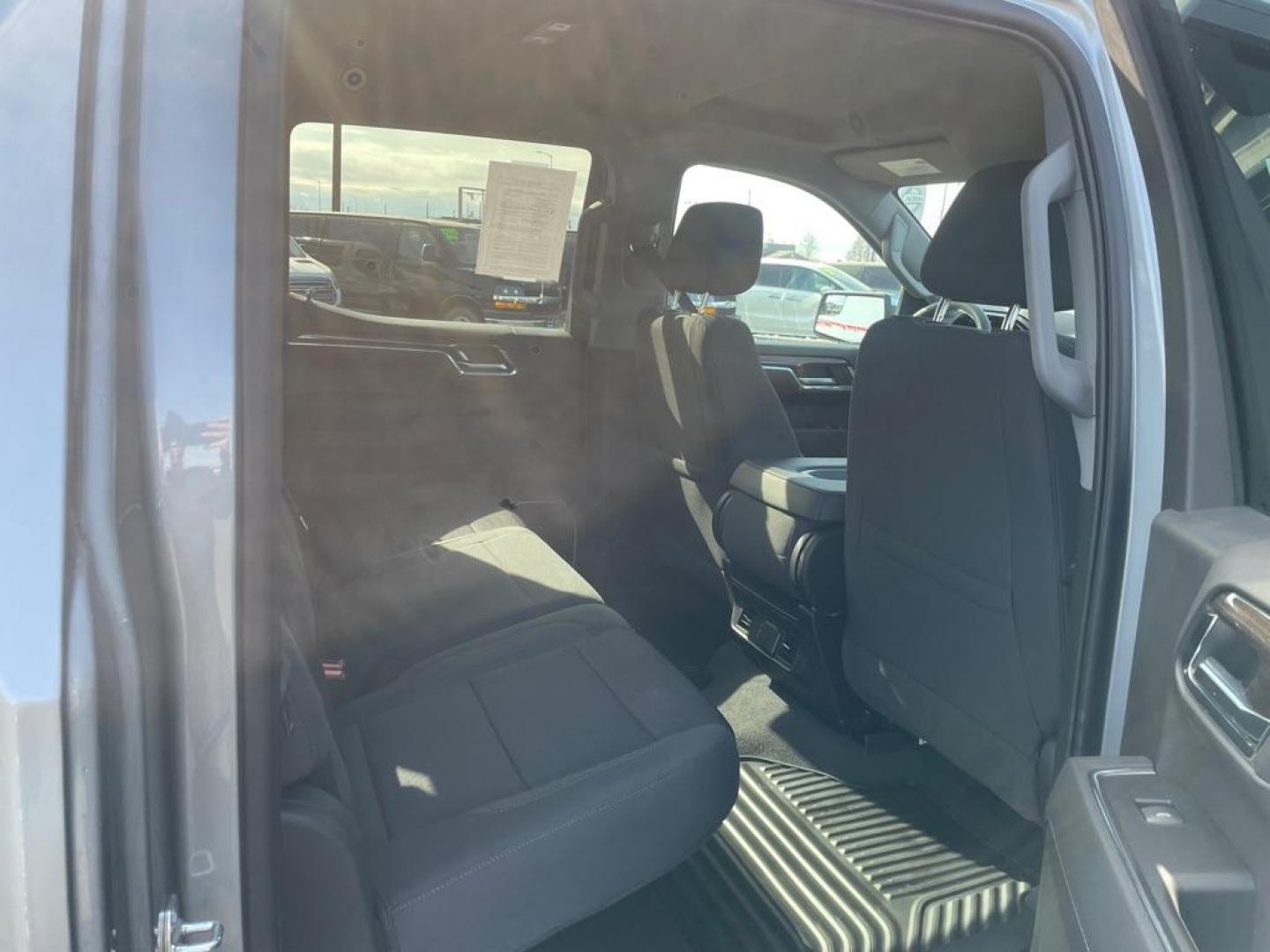 2023 GRAY CHEVROLET SILVERADO 1500 LT (3GCUDDED6PG) with an 5.3L engine, Automatic transmission, located at 2525 S. Cushman, Fairbanks, AK, 99701, (907) 452-5707, 64.824036, -147.712311 - Photo#4