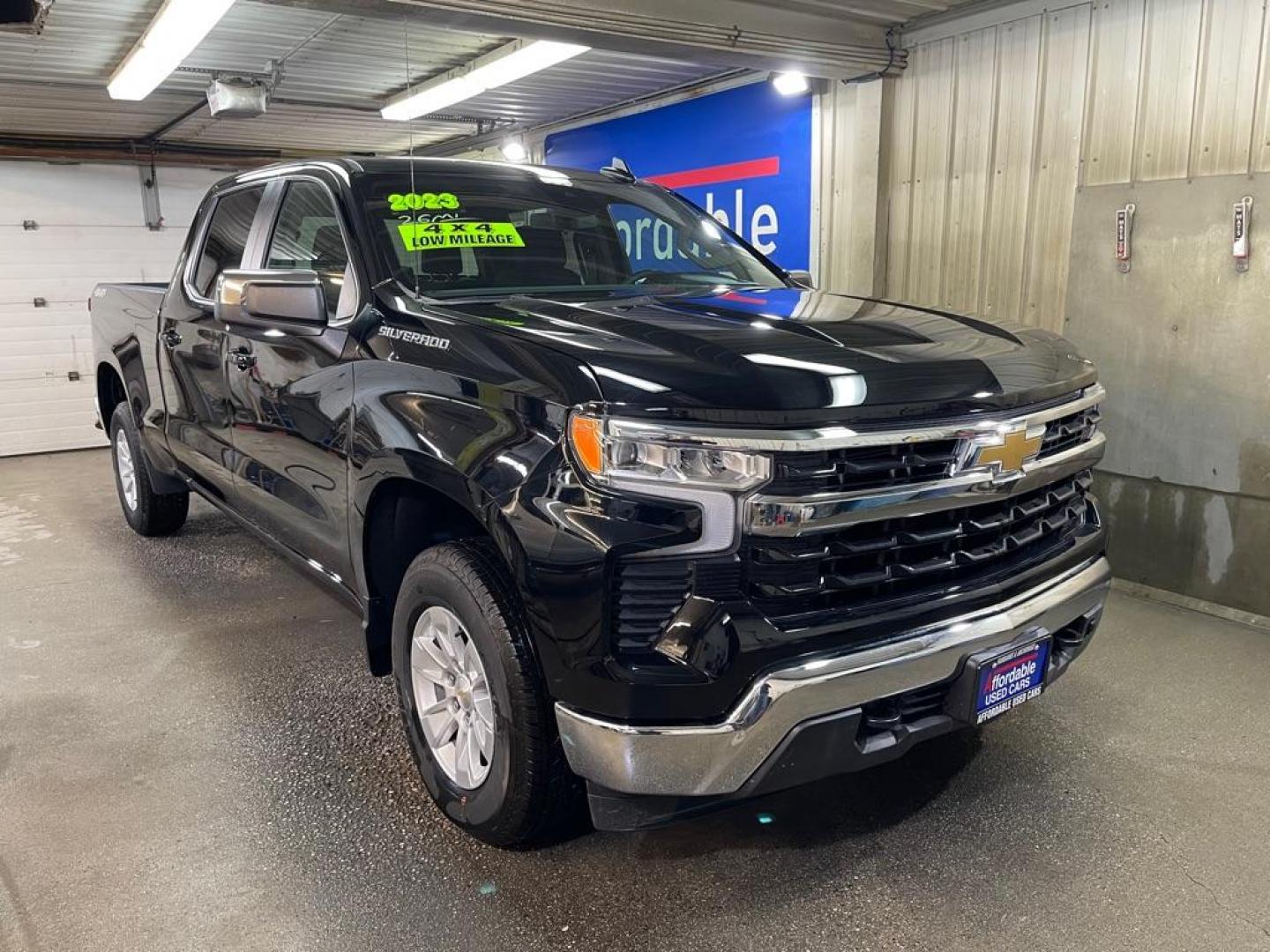 2023 BLACK CHEVROLET SILVERADO 1500 LT (3GCUDDED8PG) with an 5.3L engine, Automatic transmission, located at 2525 S. Cushman, Fairbanks, AK, 99701, (907) 452-5707, 64.824036, -147.712311 - Photo#0