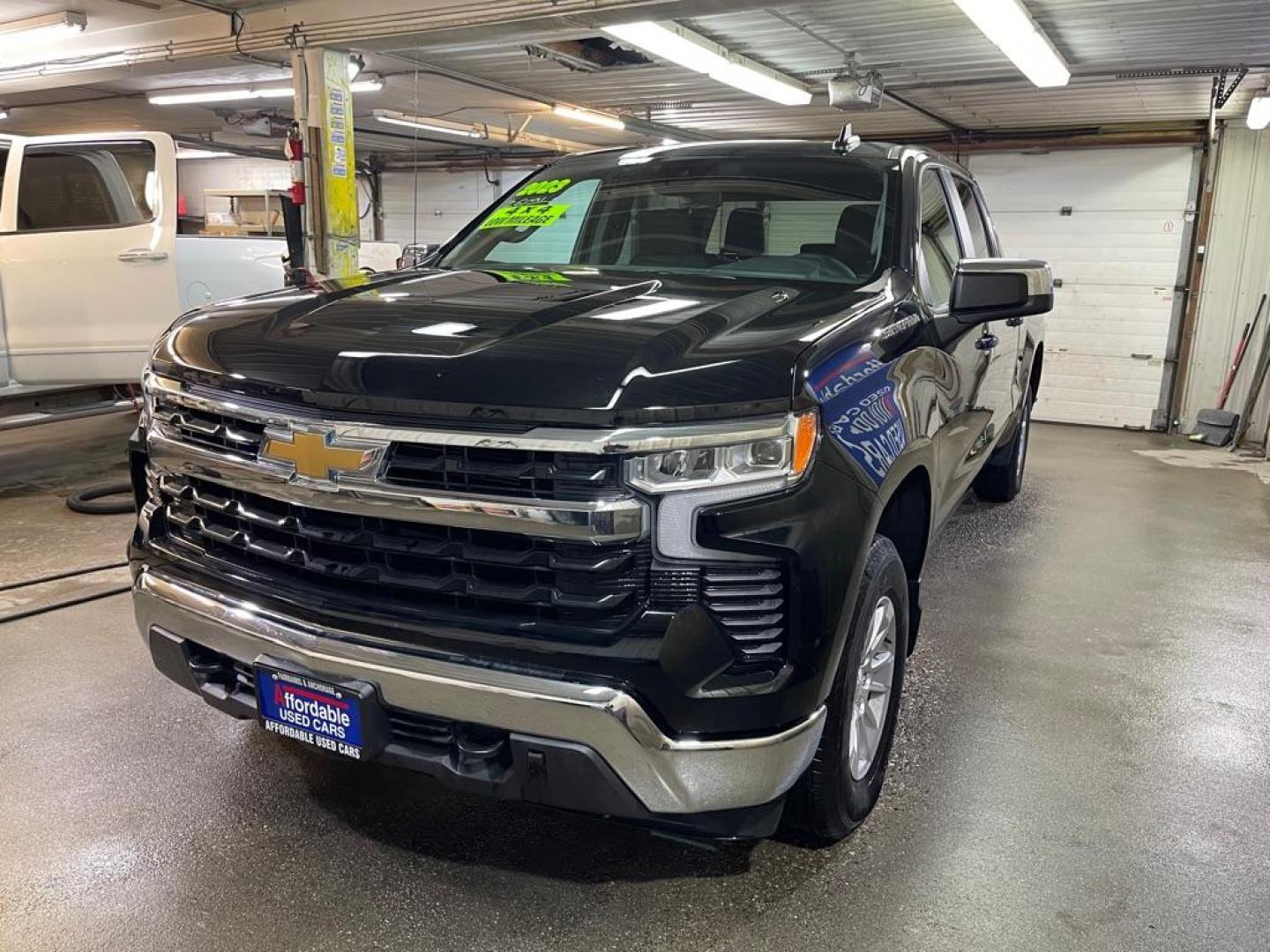 2023 BLACK CHEVROLET SILVERADO 1500 LT (3GCUDDED8PG) with an 5.3L engine, Automatic transmission, located at 2525 S. Cushman, Fairbanks, AK, 99701, (907) 452-5707, 64.824036, -147.712311 - Photo#1