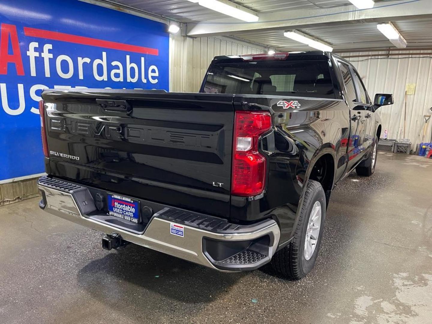 2023 BLACK CHEVROLET SILVERADO 1500 LT (3GCUDDED8PG) with an 5.3L engine, Automatic transmission, located at 2525 S. Cushman, Fairbanks, AK, 99701, (907) 452-5707, 64.824036, -147.712311 - Photo#2