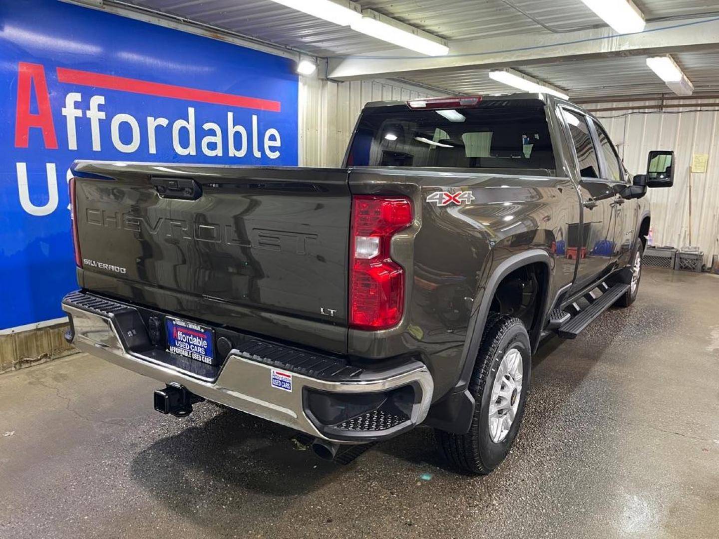 2023 GREEN CHEVROLET SILVERADO 2500 HEAVY DUTY LT (2GC4YNE73P1) with an 6.6L engine, Automatic transmission, located at 2525 S. Cushman, Fairbanks, AK, 99701, (907) 452-5707, 64.824036, -147.712311 - Photo#2