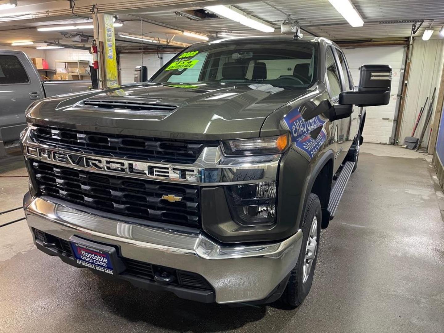 2023 GREEN CHEVROLET SILVERADO 2500 HEAVY DUTY LT (2GC4YNE79P1) with an 6.6L engine, Automatic transmission, located at 2525 S. Cushman, Fairbanks, AK, 99701, (907) 452-5707, 64.824036, -147.712311 - Photo#1