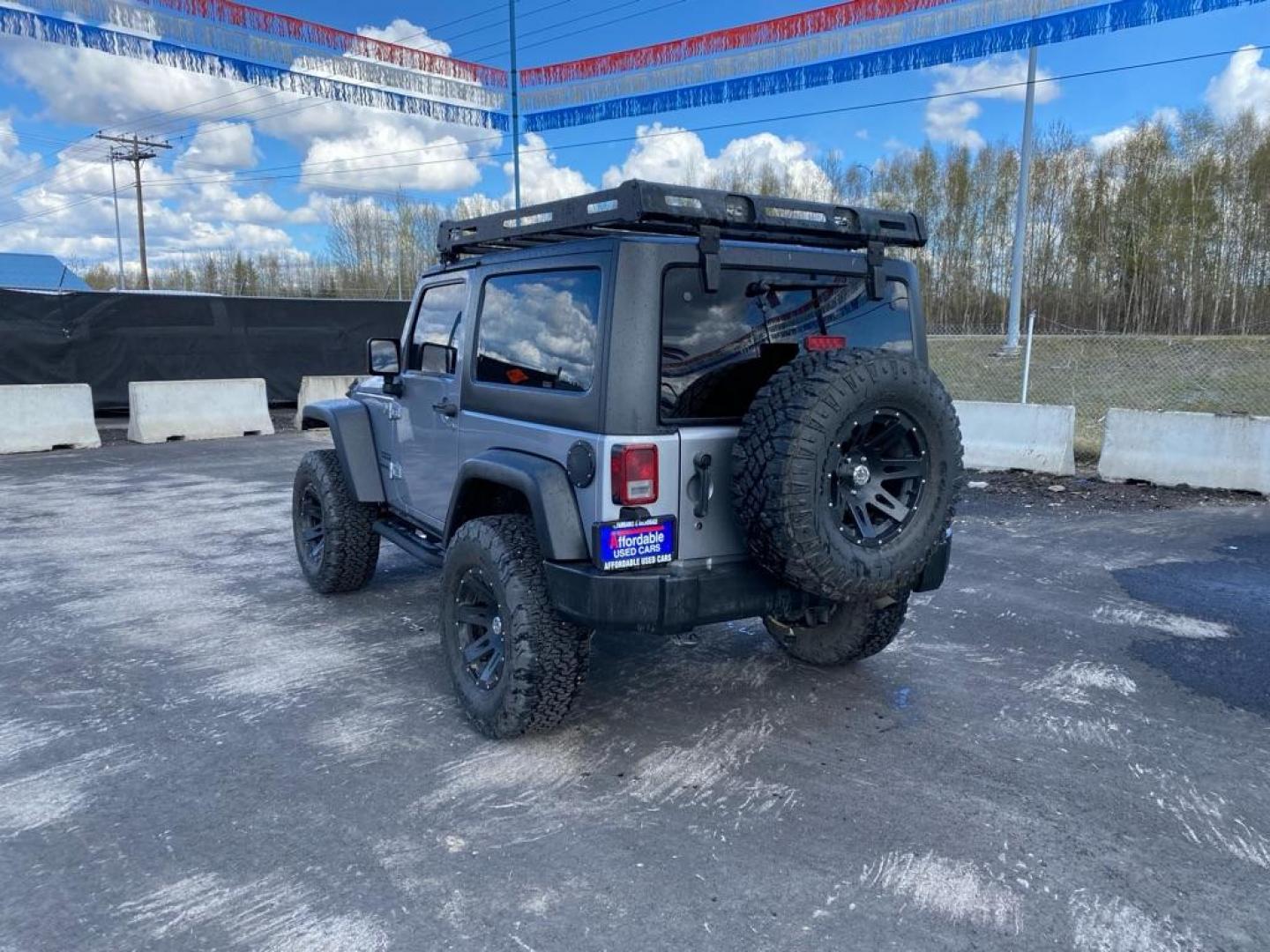 2013 GRAY JEEP WRANGLER SPORT (1C4AJWAG9DL) with an 3.6L engine, Automatic transmission, located at 2525 S. Cushman, Fairbanks, AK, 99701, (907) 452-5707, 64.824036, -147.712311 - Photo#3