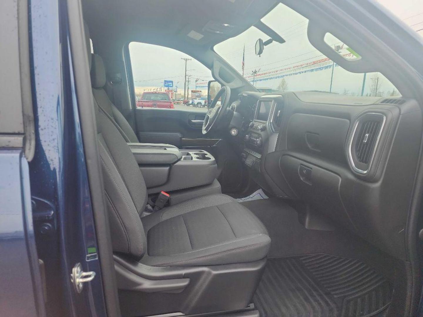 2023 BLUE CHEVROLET SILVERADO 2500 HEAVY DUTY LT (2GC4YNE78P1) with an 6.6L engine, Automatic transmission, located at 2525 S. Cushman, Fairbanks, AK, 99701, (907) 452-5707, 64.824036, -147.712311 - Photo#2