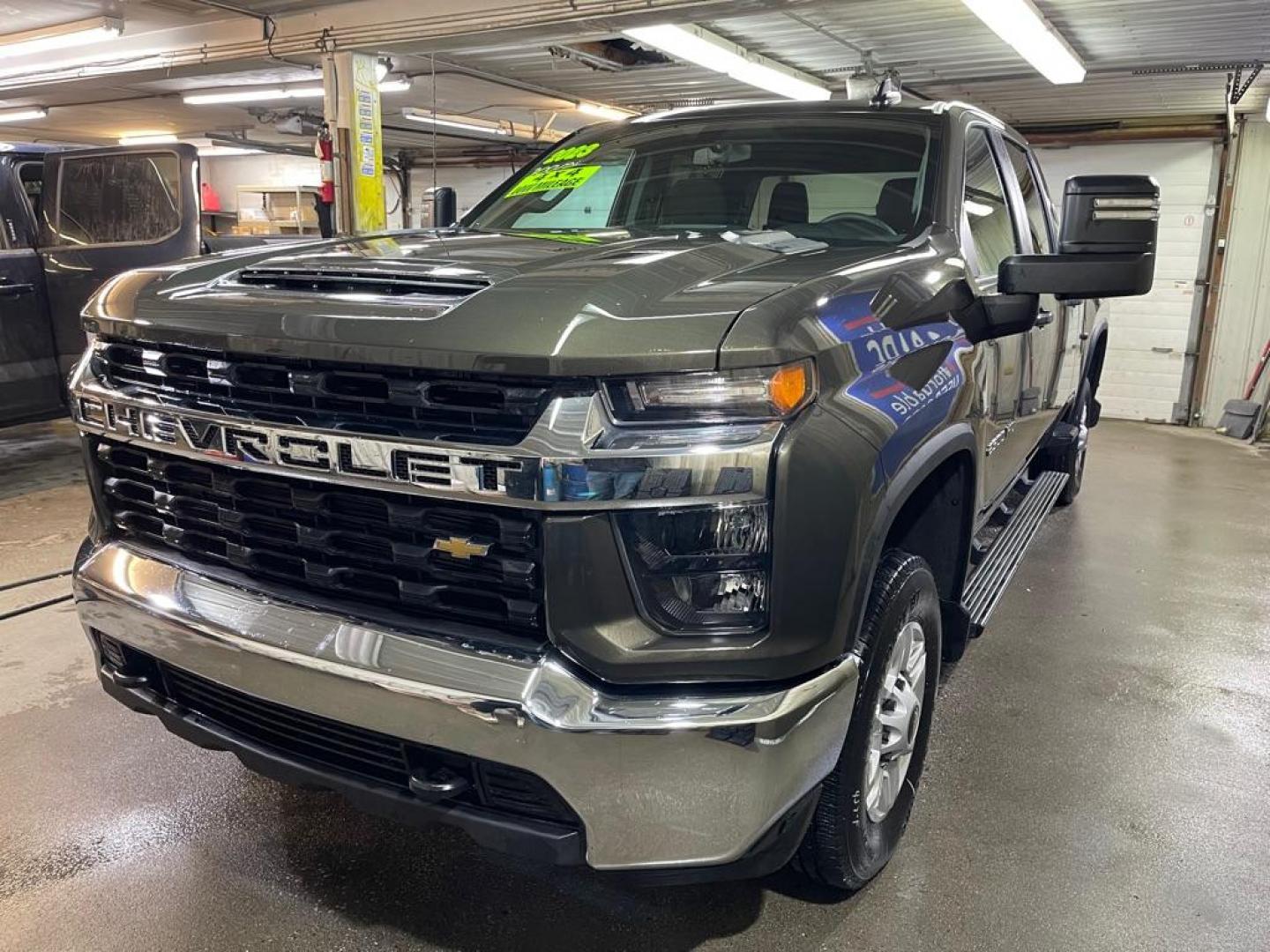 2023 GREEN CHEVROLET SILVERADO 2500 HEAVY DUTY LT (2GC4YNE78P1) with an 6.6L engine, Automatic transmission, located at 2525 S. Cushman, Fairbanks, AK, 99701, (907) 452-5707, 64.824036, -147.712311 - Photo#1