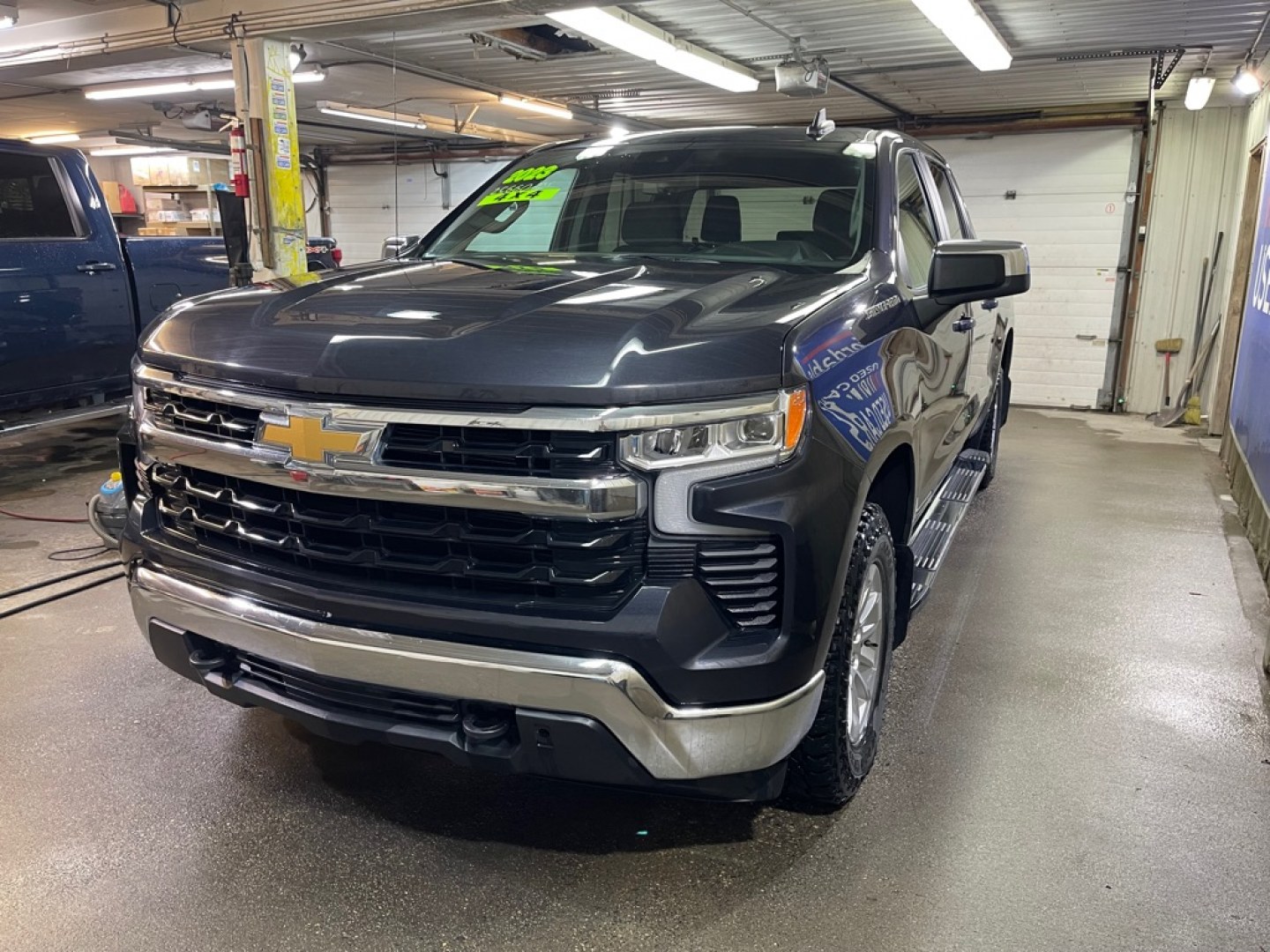 2023 BLACK CHEVROLET SILVERADO 1500 LT (2GCUDDED0P1) with an 5.3L engine, Automatic transmission, located at 2525 S. Cushman, Fairbanks, AK, 99701, (907) 452-5707, 64.824036, -147.712311- Photo#1