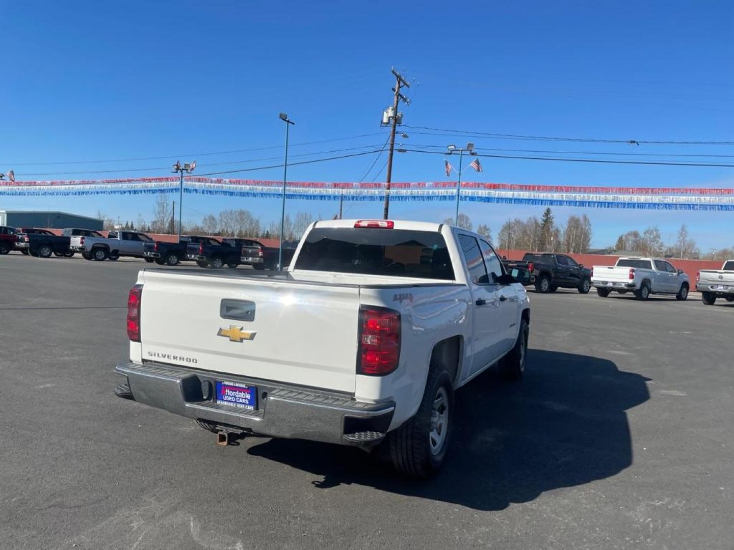 2014 WHITE CHEVROLET SILVERADO 1500 (3GCUKPEH2EG) with an 4.3L engine, Automatic transmission, located at 2525 S. Cushman, Fairbanks, AK, 99701, (907) 452-5707, 64.824036, -147.712311 - Photo#3