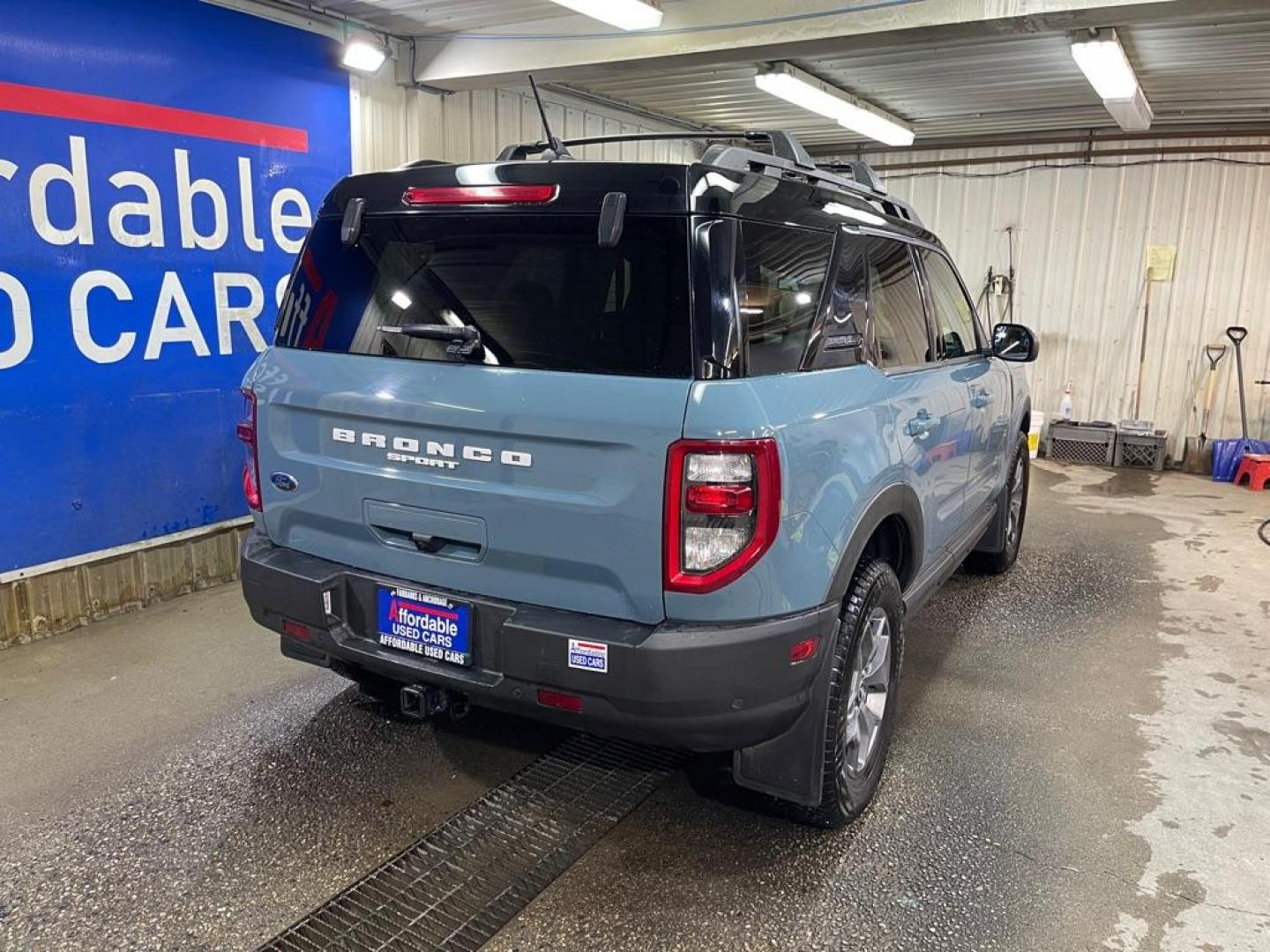 2022 BLUE FORD BRONCO SPORT BADLANDS (3FMCR9D91NR) with an 2.0L engine, Automatic transmission, located at 2525 S. Cushman, Fairbanks, AK, 99701, (907) 452-5707, 64.824036, -147.712311 - Photo#2