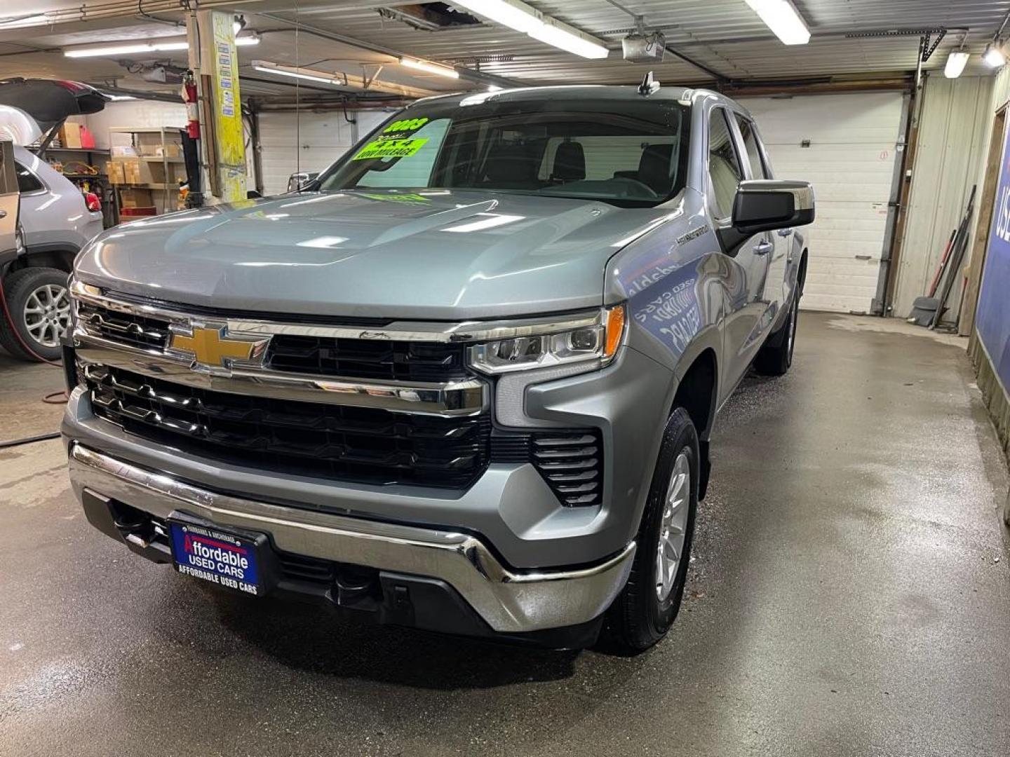 2023 SILVER CHEVROLET SILVERADO 1500 LT (3GCUDDEDXPG) with an 5.3L engine, Automatic transmission, located at 2525 S. Cushman, Fairbanks, AK, 99701, (907) 452-5707, 64.824036, -147.712311 - Photo#1