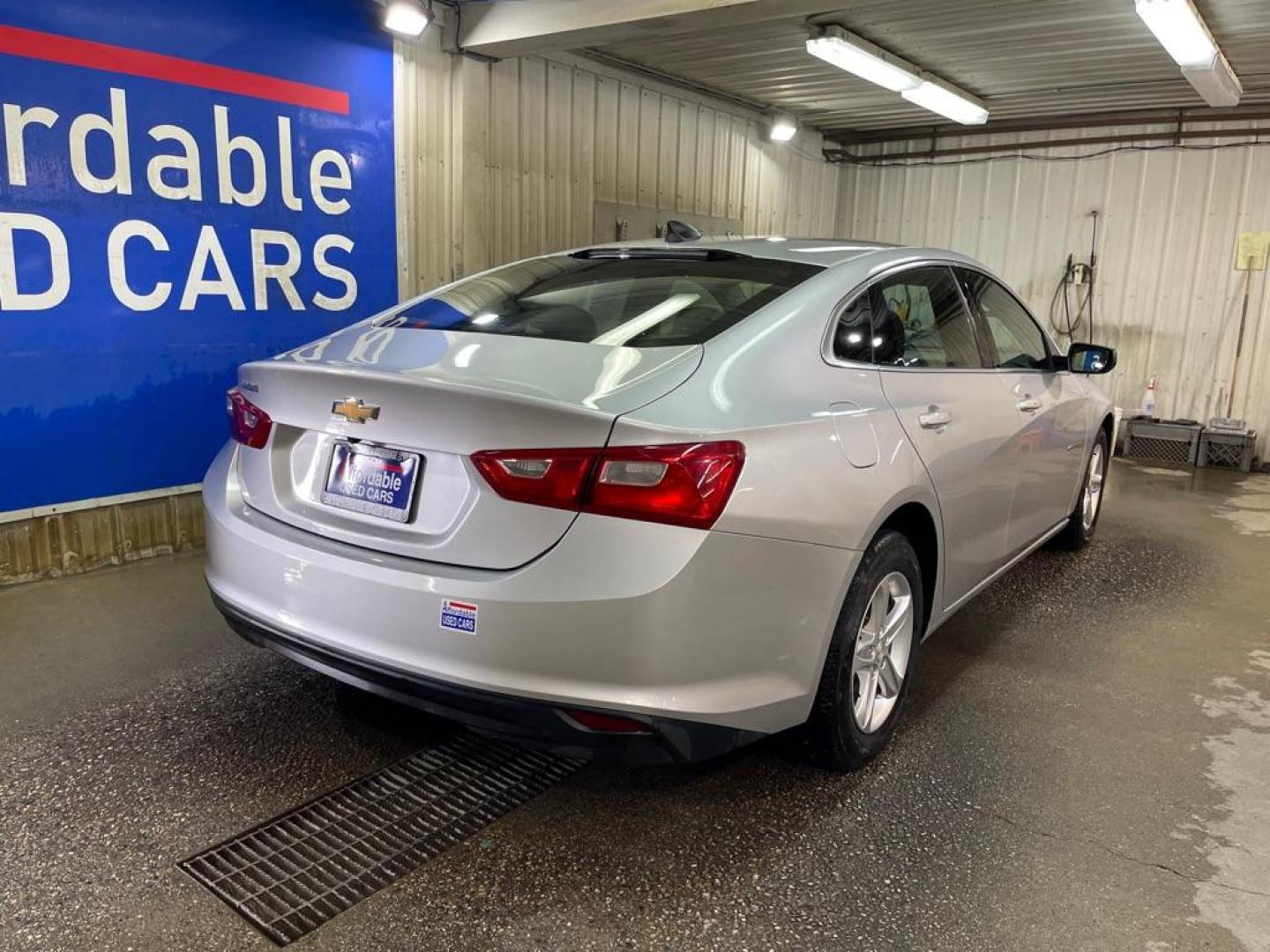 2022 SILVER CHEVROLET MALIBU LS (1G1ZB5ST8NF) with an 1.5L engine, Continuously Variable transmission, located at 2525 S. Cushman, Fairbanks, AK, 99701, (907) 452-5707, 64.824036, -147.712311 - Photo#2