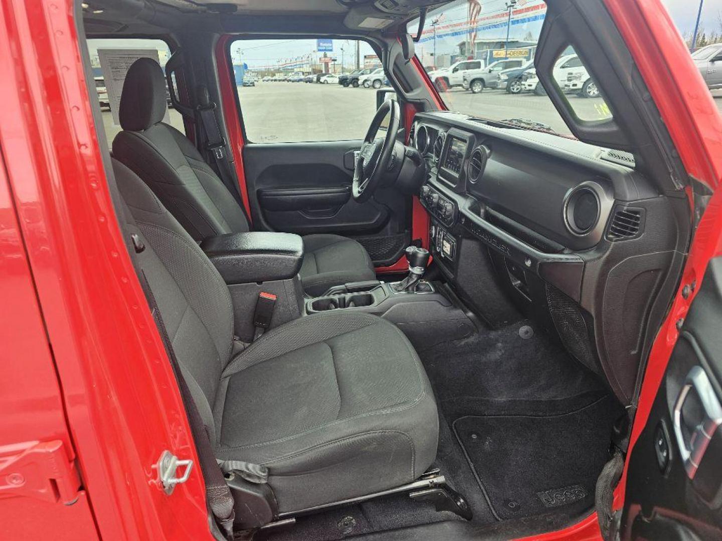 2013 JEEP WRANGLER SPORT (1C4AJWAG5DL) with an 3.6L engine, Automatic transmission, located at 2525 S. Cushman, Fairbanks, AK, 99701, (907) 452-5707, 64.824036, -147.712311 - Photo#2