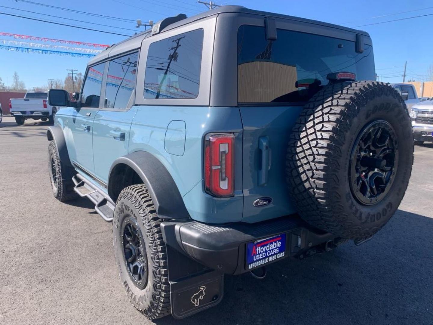 2021 BLUE FORD BRONCO FIRST EDITION (1FMEE5EP2ML) with an 2.7L engine, Automatic transmission, located at 2525 S. Cushman, Fairbanks, AK, 99701, (907) 452-5707, 64.824036, -147.712311 - Photo#2