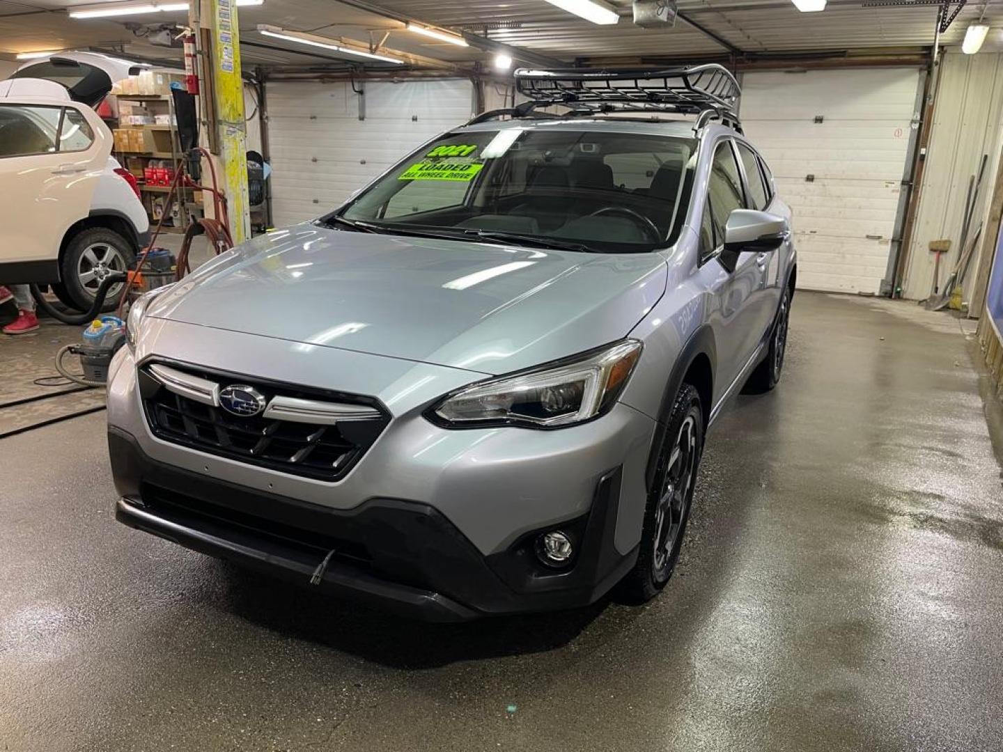 2021 SILVER SUBARU CROSSTREK LIMITED (JF2GTHMCXM8) with an 2.5L engine, Automatic transmission, located at 2525 S. Cushman, Fairbanks, AK, 99701, (907) 452-5707, 64.824036, -147.712311 - Photo#1