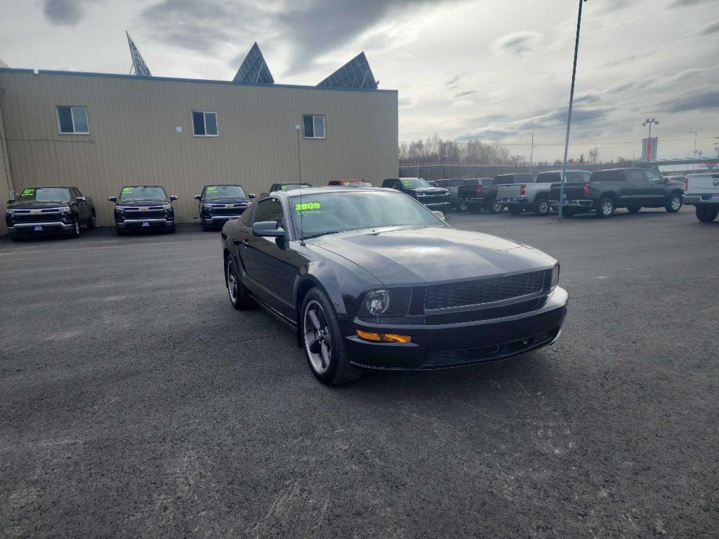 2009 BLACK FORD MUSTANG GT (1ZVHT82H695) with an 4.6L engine, Manual transmission, located at 2525 S. Cushman, Fairbanks, AK, 99701, (907) 452-5707, 64.824036, -147.712311 - Photo#0