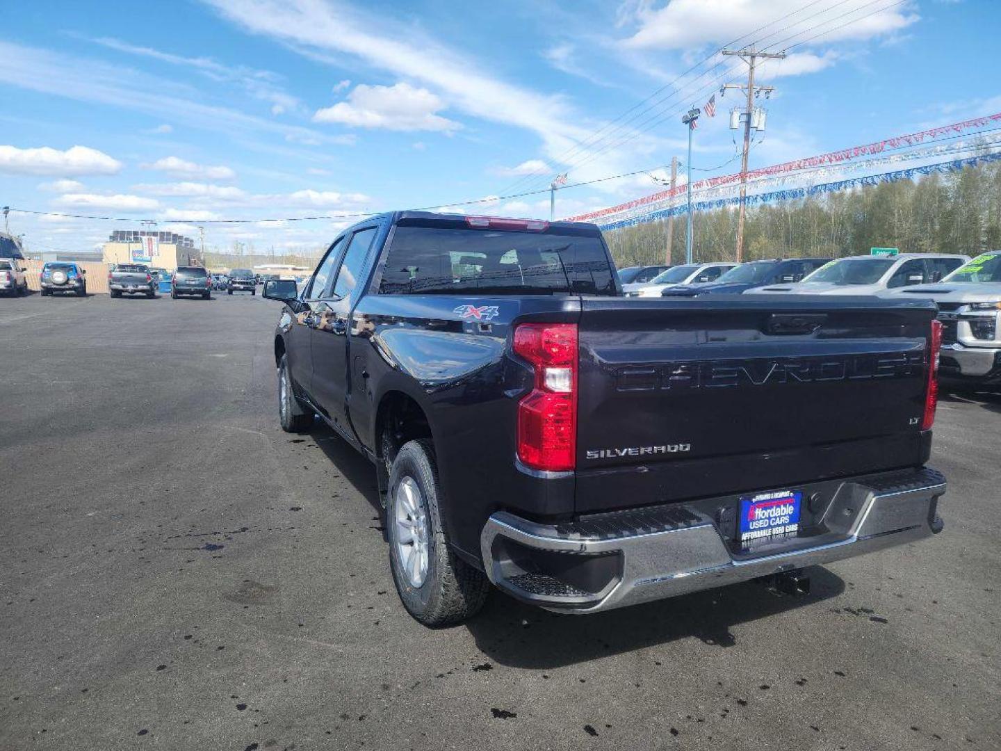 2023 GRAY CHEVROLET SILVERADO 1500 LT (1GCUDDED9PZ) with an 5.3L engine, Automatic transmission, located at 2525 S. Cushman, Fairbanks, AK, 99701, (907) 452-5707, 64.824036, -147.712311 - Photo#2