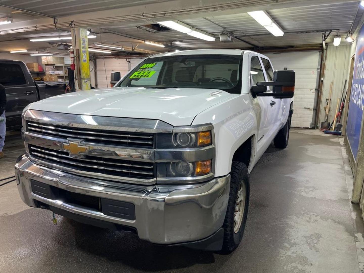 2016 WHITE CHEVROLET SILVERADO 2500 HEAVY DUTY (1GC1KUE82GF) with an 6.6L engine, Automatic transmission, located at 2525 S. Cushman, Fairbanks, AK, 99701, (907) 452-5707, 64.824036, -147.712311 - Photo#1