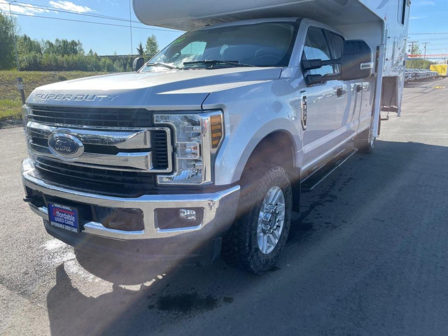 2018 SILVER FORD F350 SUPER DUTY (1FT8W3B61JE) with an 6.2L engine, Automatic transmission, located at 2525 S. Cushman, Fairbanks, AK, 99701, (907) 452-5707, 64.824036, -147.712311 - Photo#1