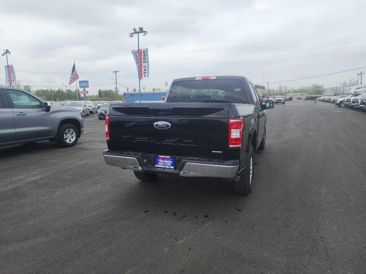 2020 BLACK FORD F150 3.5L SUPERCREW (1FTEW1E41LK) with an 3.5L engine, Automatic transmission, located at 2525 S. Cushman, Fairbanks, AK, 99701, (907) 452-5707, 64.824036, -147.712311 - Photo#2