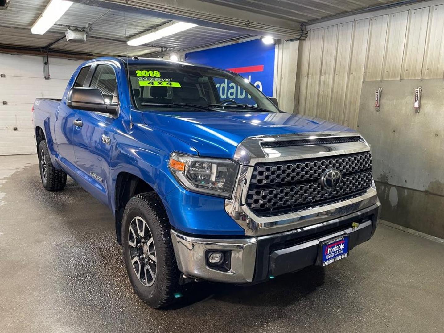 2018 BLUE TOYOTA TUNDRA DOUBLE CAB SR/SR5 (5TFUY5F1XJX) with an 5.7L engine, Automatic transmission, located at 2525 S. Cushman, Fairbanks, AK, 99701, (907) 452-5707, 64.824036, -147.712311 - Photo#0