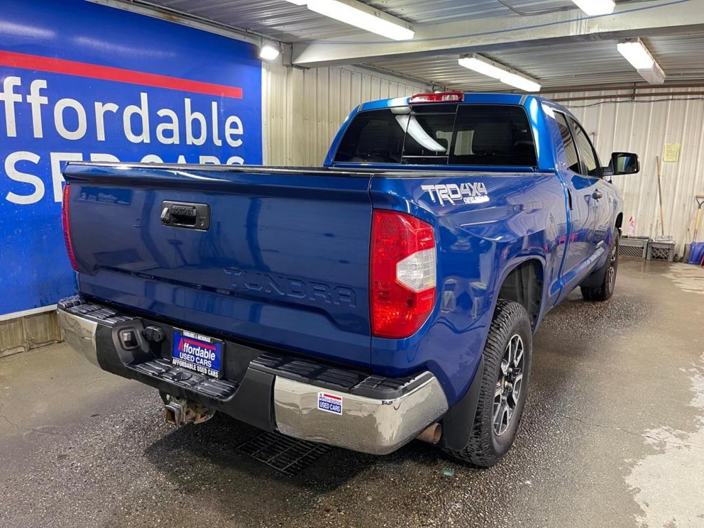 2018 BLUE TOYOTA TUNDRA DOUBLE CAB SR/SR5 (5TFUY5F1XJX) with an 5.7L engine, Automatic transmission, located at 2525 S. Cushman, Fairbanks, AK, 99701, (907) 452-5707, 64.824036, -147.712311 - Photo#2