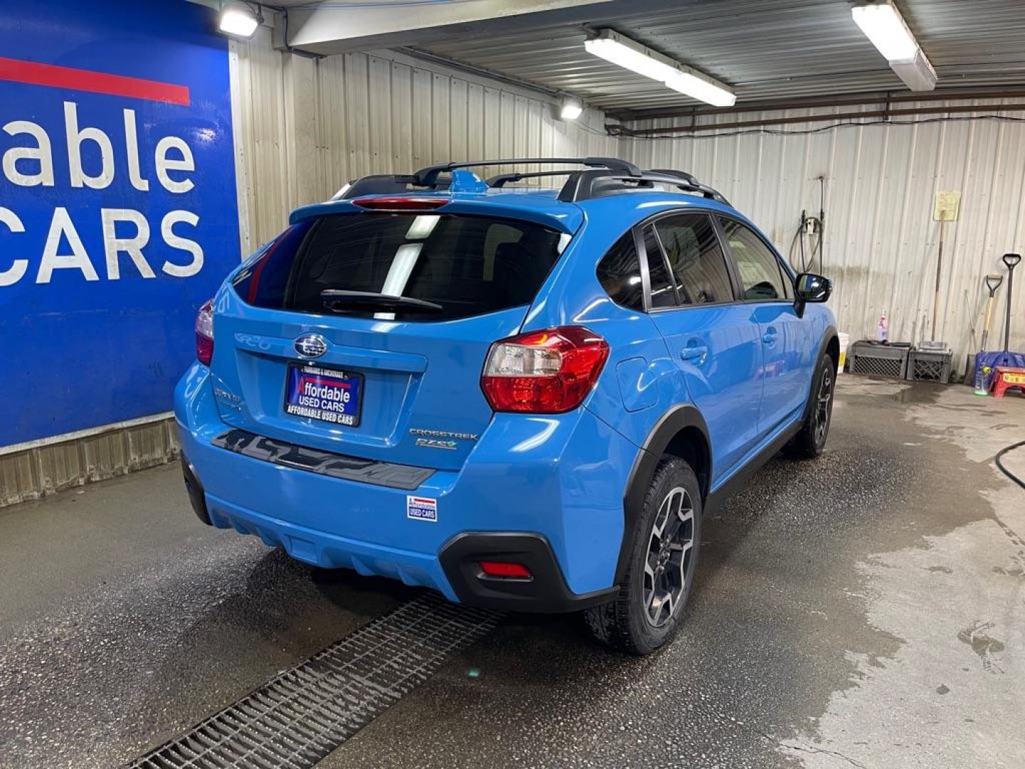 2016 BLUE SUBARU CROSSTREK LIMITED (JF2GPAKCXG8) with an 2.0L engine, Continuously Variable transmission, located at 2525 S. Cushman, Fairbanks, AK, 99701, (907) 452-5707, 64.824036, -147.712311 - Photo#2