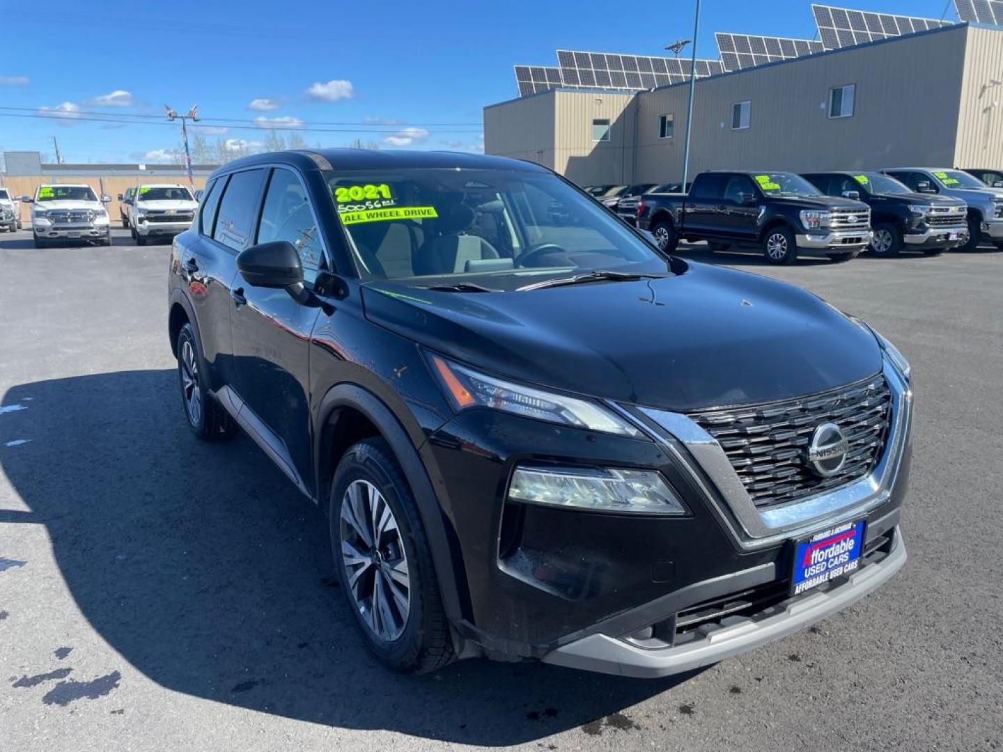 2021 BLACK NISSAN ROGUE SV (5N1AT3BBXMC) with an 2.5L engine, Continuously Variable transmission, located at 2525 S. Cushman, Fairbanks, AK, 99701, (907) 452-5707, 64.824036, -147.712311 - Photo#0