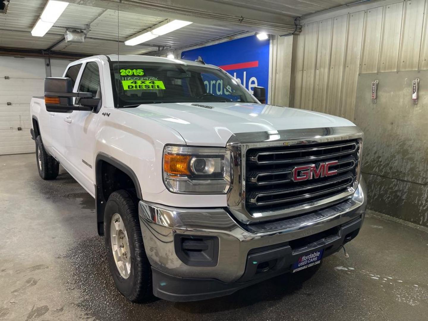 2015 WHITE GMC SIERRA 2500 SLE (1GT12YE88FF) with an 6.6L engine, Automatic transmission, located at 2525 S. Cushman, Fairbanks, AK, 99701, (907) 452-5707, 64.824036, -147.712311 - Photo#0